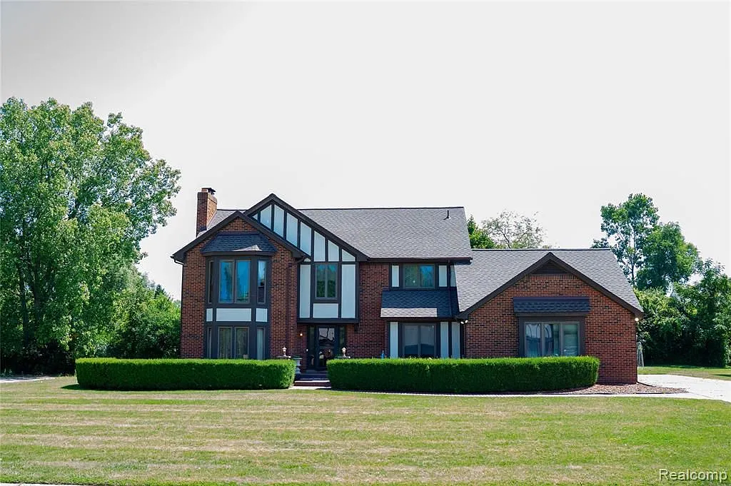 5 bed, 4.0 bath, 3417 sqft, $3,500 — Photo 4