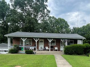 119 Marlene Dr, Beaver Falls, PA 15010