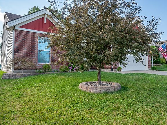 3rd image of 2118 Meadowhill Ln