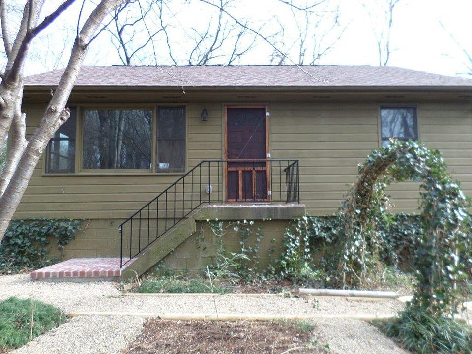 1st image of 1300 Army St