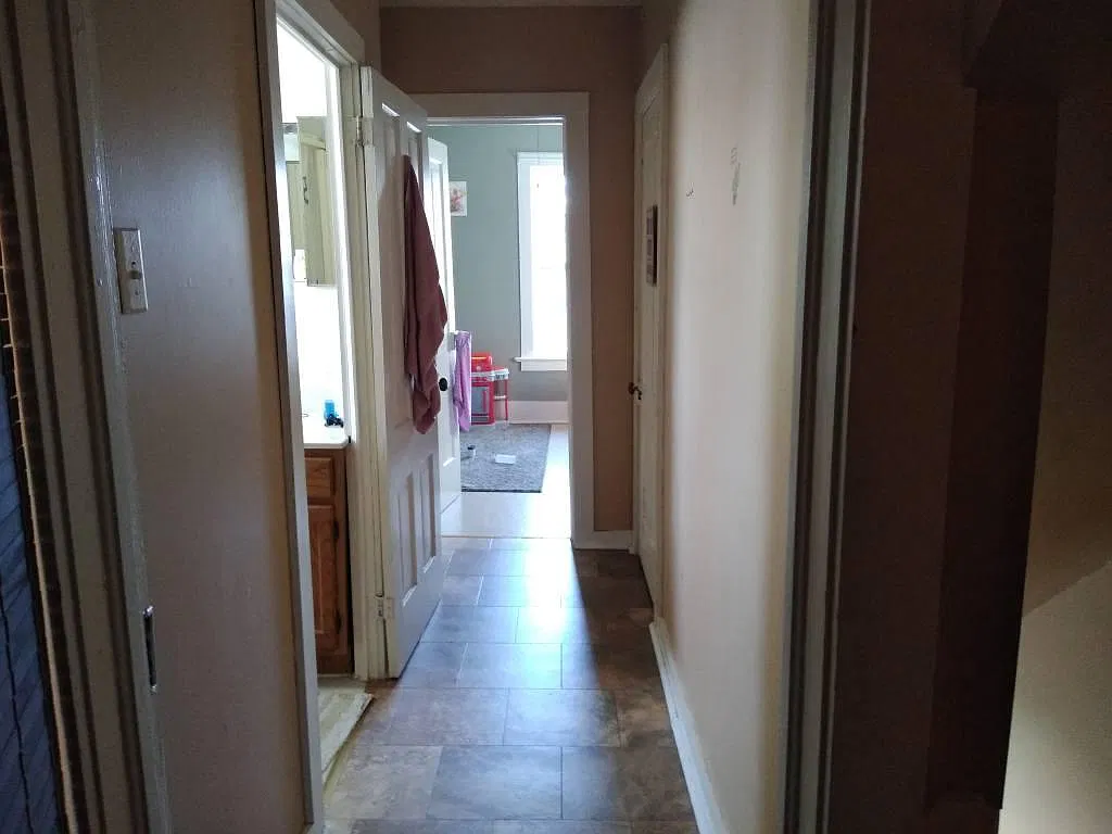 2 bed, 850 sqft, $600 — Photo 3