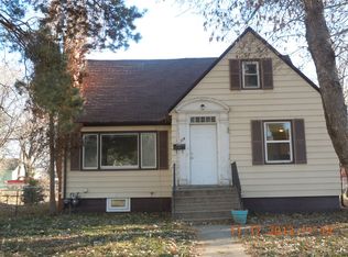 314 5th St NW, Minot, ND 58703