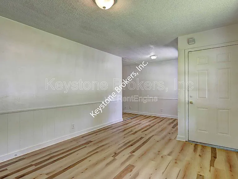 3495 Charleston Cir — Photo 3