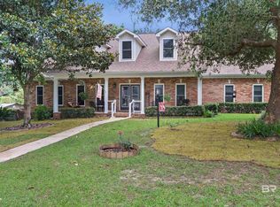 415 Sara Oaks Dr, Saraland, AL 36571