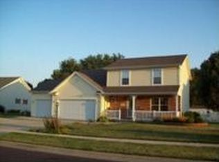 612 North St, Washington, IL 61571