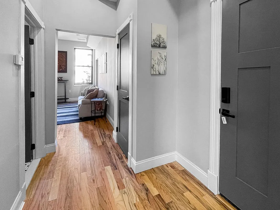 1 bed, 1.0 bath, 648 sqft, $1,550 — Photo 3