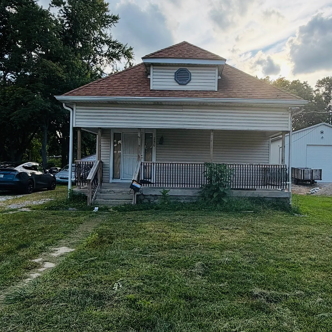 5 bed, 1460 sqft, $2,095 — Photo 1