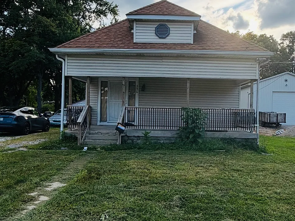 250 S Sherman Dr