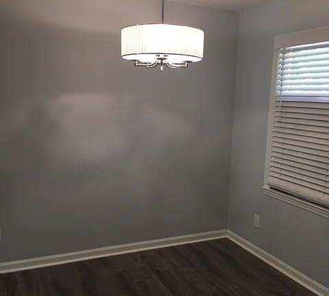 3rd image of 4817 Long Branch Dr #4817