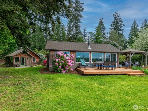 5222 East Harbor Road, Freeland, WA 98249