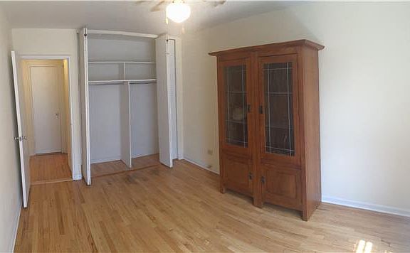 4th image of 150 E 27th St APT 5A