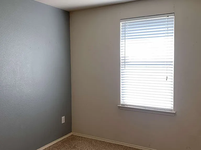 208 N Rolling Meadows Dr — Photo 13