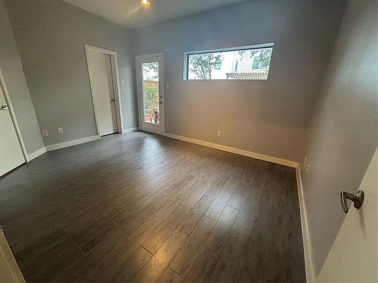 6016 Truro St — Photo 23