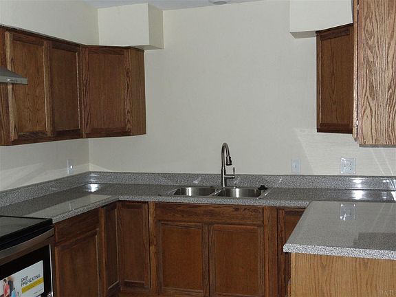 5th image of 925 Clearview Ave