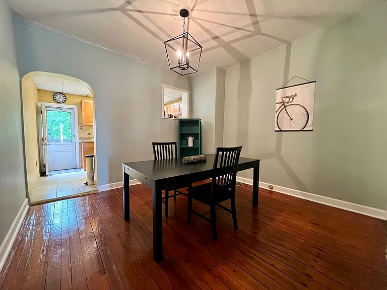 4872 Ogle St — Photo 5
