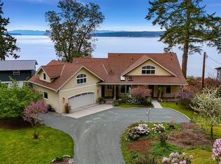 183 S Harrington Lagoon Rd, Coupeville, WA 98239