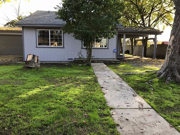 2nd image of 414 Tenaya Ave