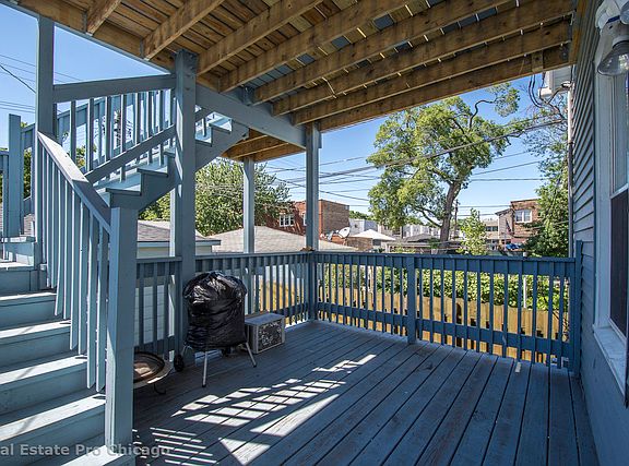 4th image of 3654 N Kedzie Ave