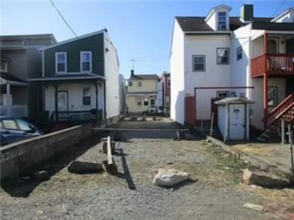 4550 Carroll St, Pittsburgh, PA 15224