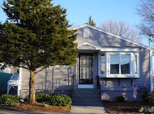 17 Derby Rd, Revere, MA 02151