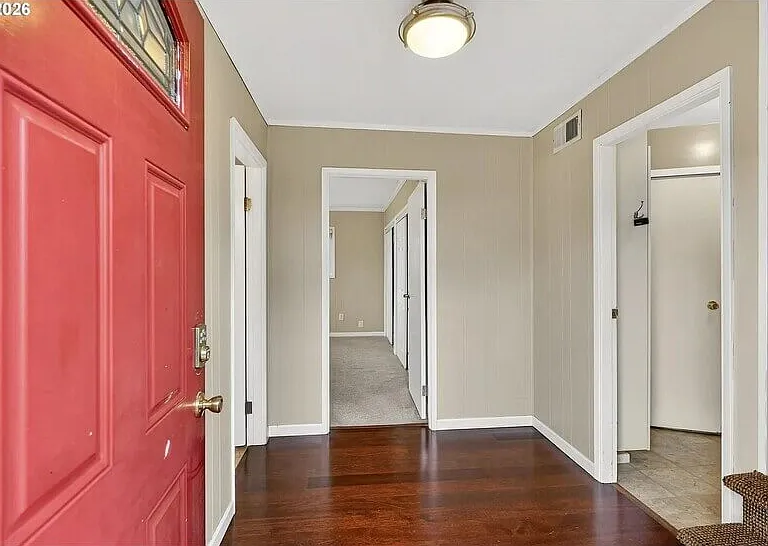 1849 N Jantzen Ave — Photo 33