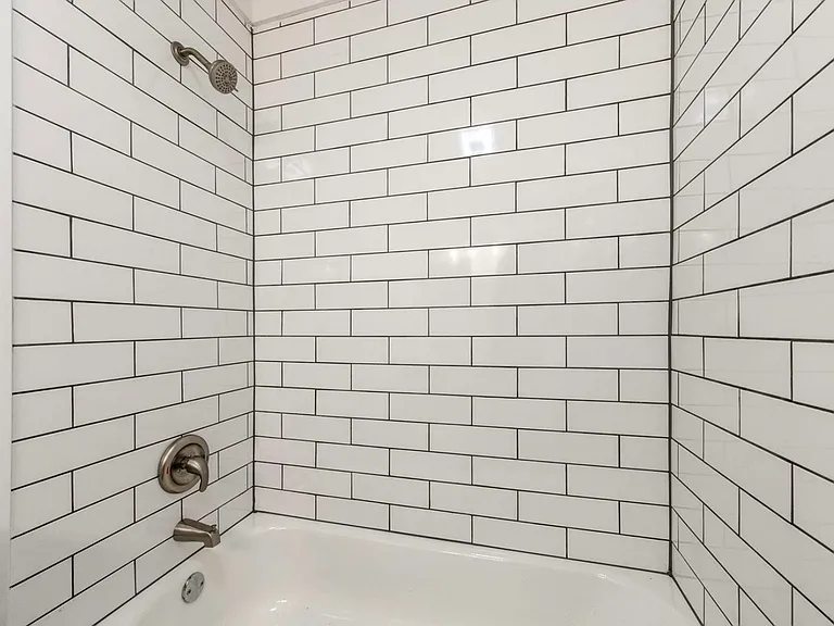 13 Neal St — Photo 4