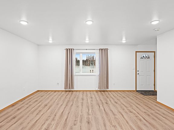 2nd image of 3134 Psalms Blvd #B