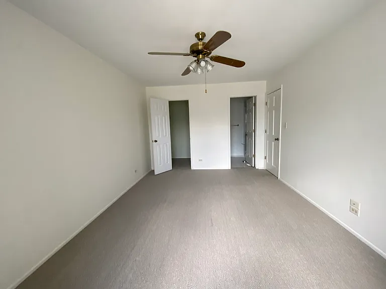 914 Van Buren Ct — Photo 26