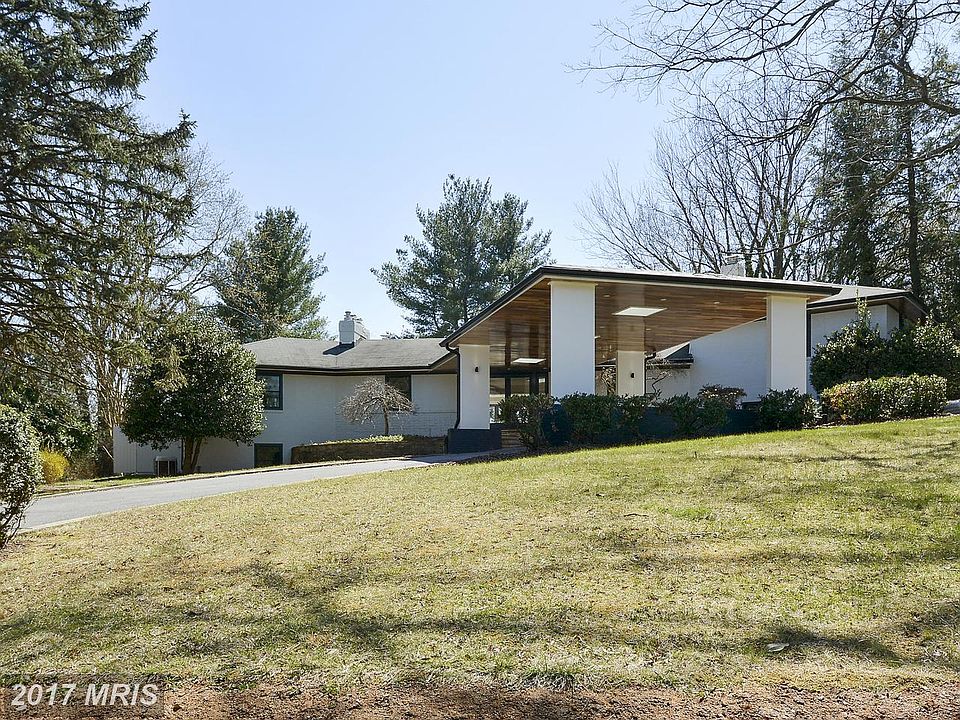 1st image of 3218 Farmington Dr