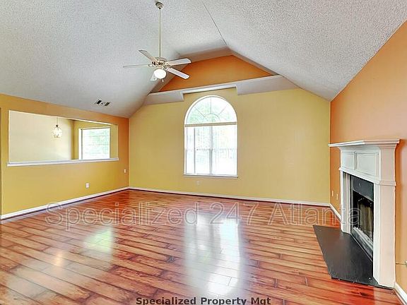 3rd image of 6365 Stonebridge Creek Ln