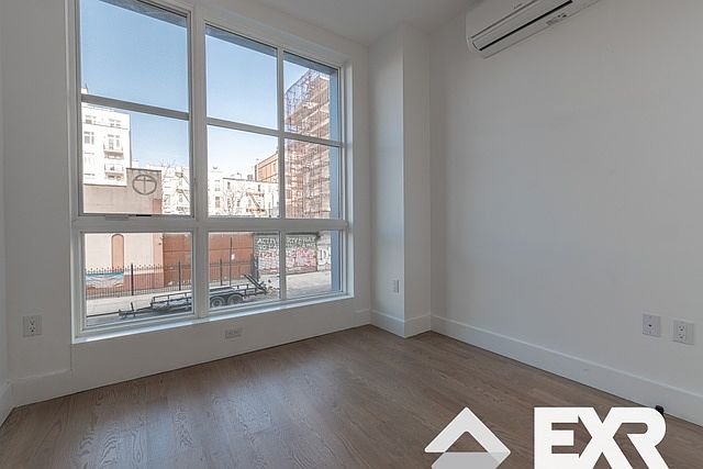 2nd image of 822 Lexington Ave #3E