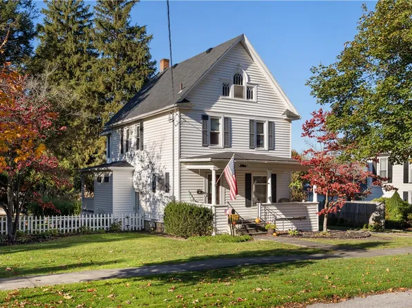 7 Health St, Dansville, NY 14437