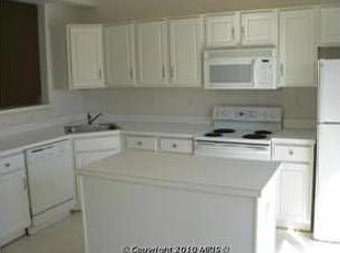 5th image of 12205 Densmore Ct