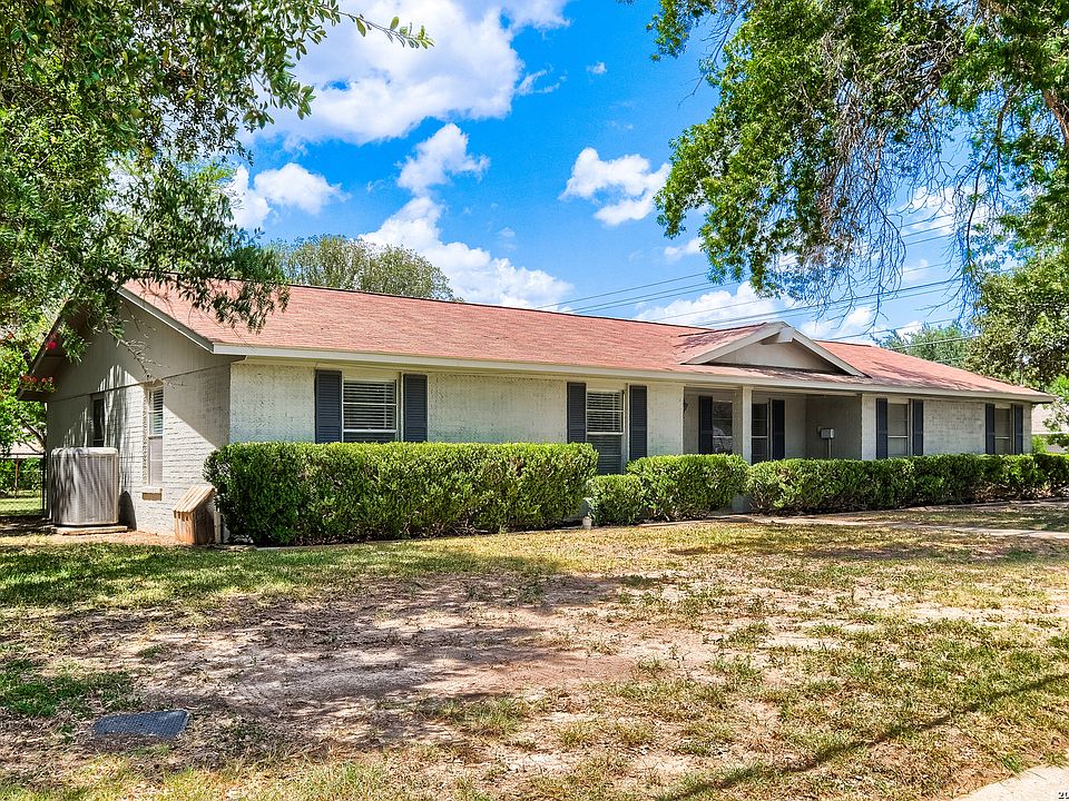 1st image of 1345 Azalea Ln