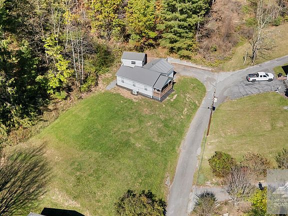 4th image of 139 Calfee Cemetery Rd
