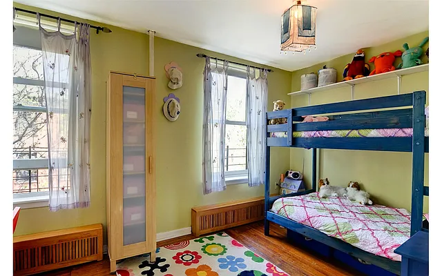 Sold by Douglas Elliman | media 15