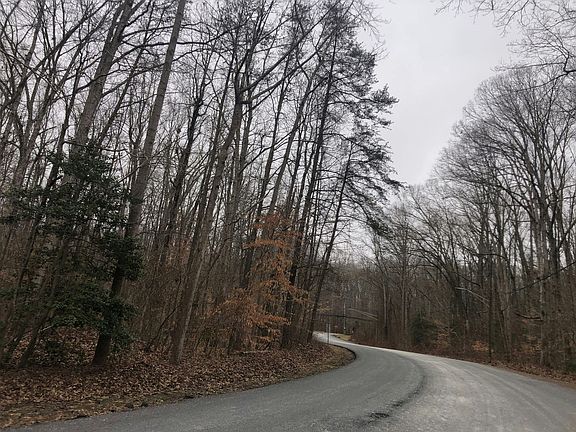 4th image of 3268 Rolling Rd