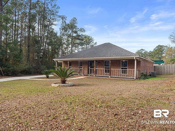 4th image of 105 Palisade Cir