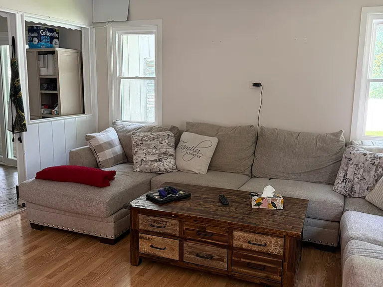 1036 Churchill Dr — Photo 9