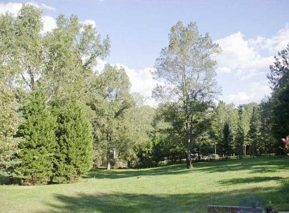 5th image of 1434 Azalea Dr