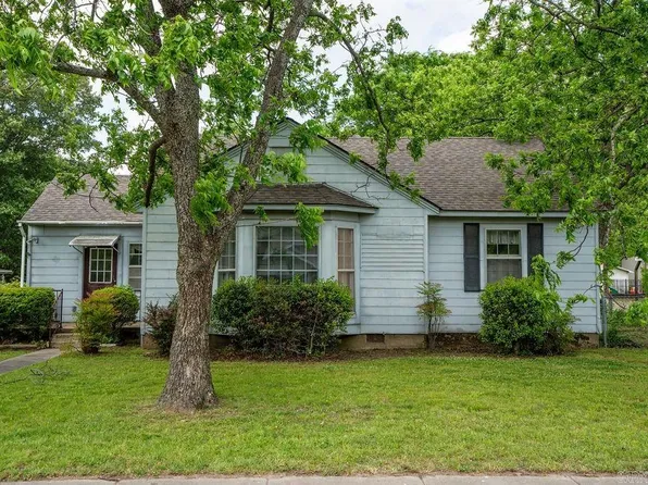 404 W Curran St, Des Arc, AR 72040