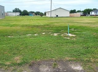 1204 W Dallas Ave, Seadrift, TX 77983