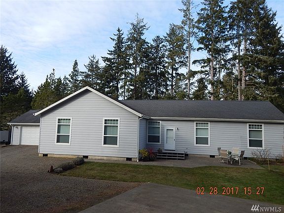 3rd image of 32400 Douglas Dr