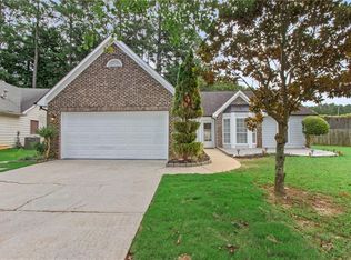 925 Kibbe Cir, Lawrenceville, GA 30044