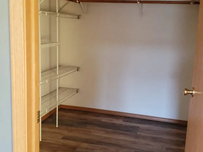 218 S River Blvd #2 — Photo 8