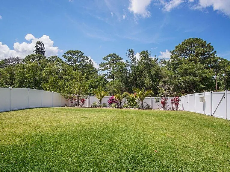 3909 SE Lee St — Photo 3