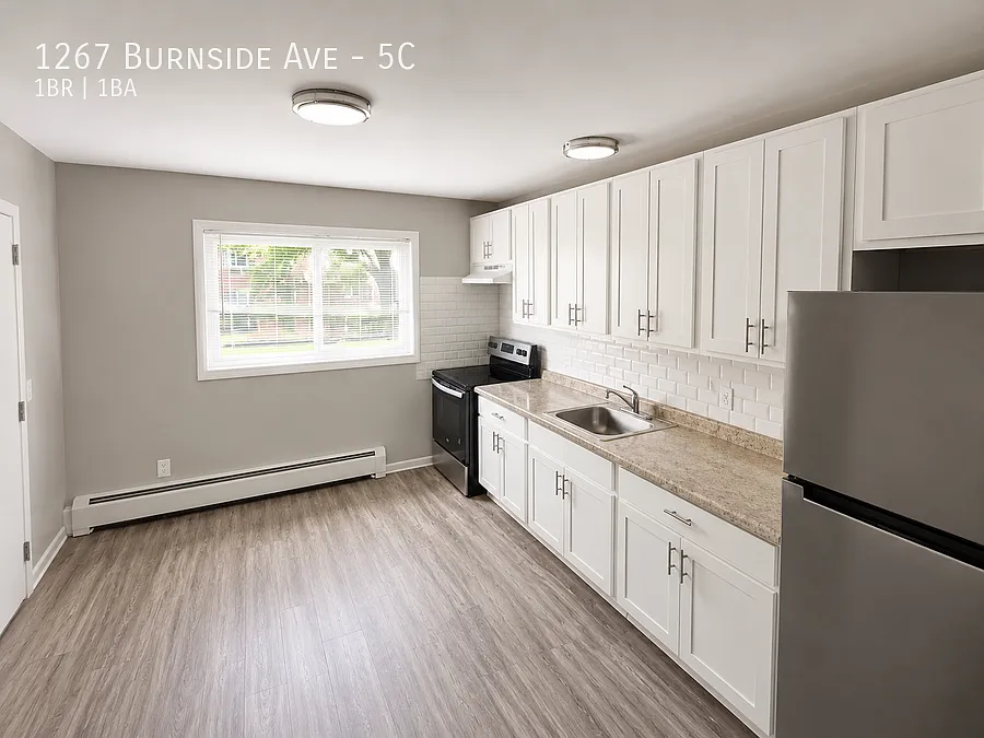 1267 Burnside Ave #5C — Photo 4