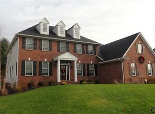 10 Windsor Ct, Guilderland, NY 12084