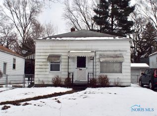 3256 Meadowbrook Ct, Toledo, OH 43606