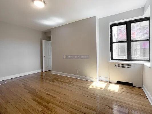 Rented by Sovereign Associates | media 8